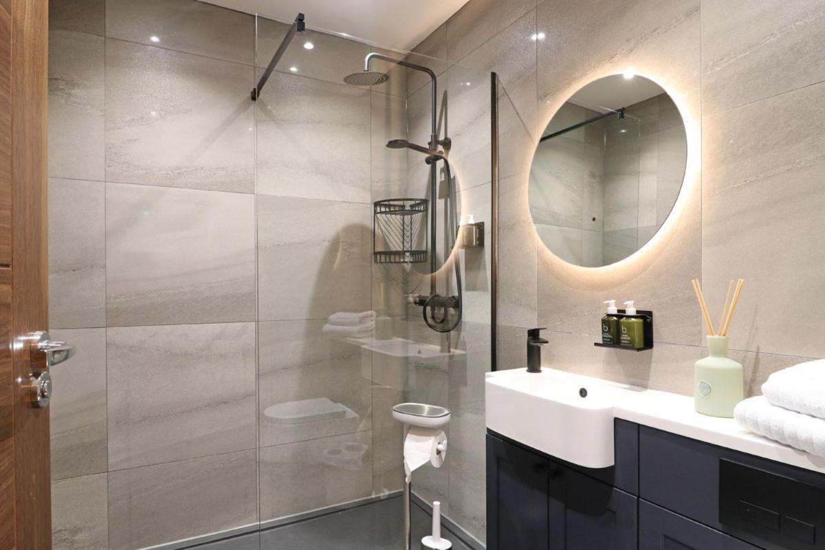 Ashbourne Luxury Suites Bagian luar foto