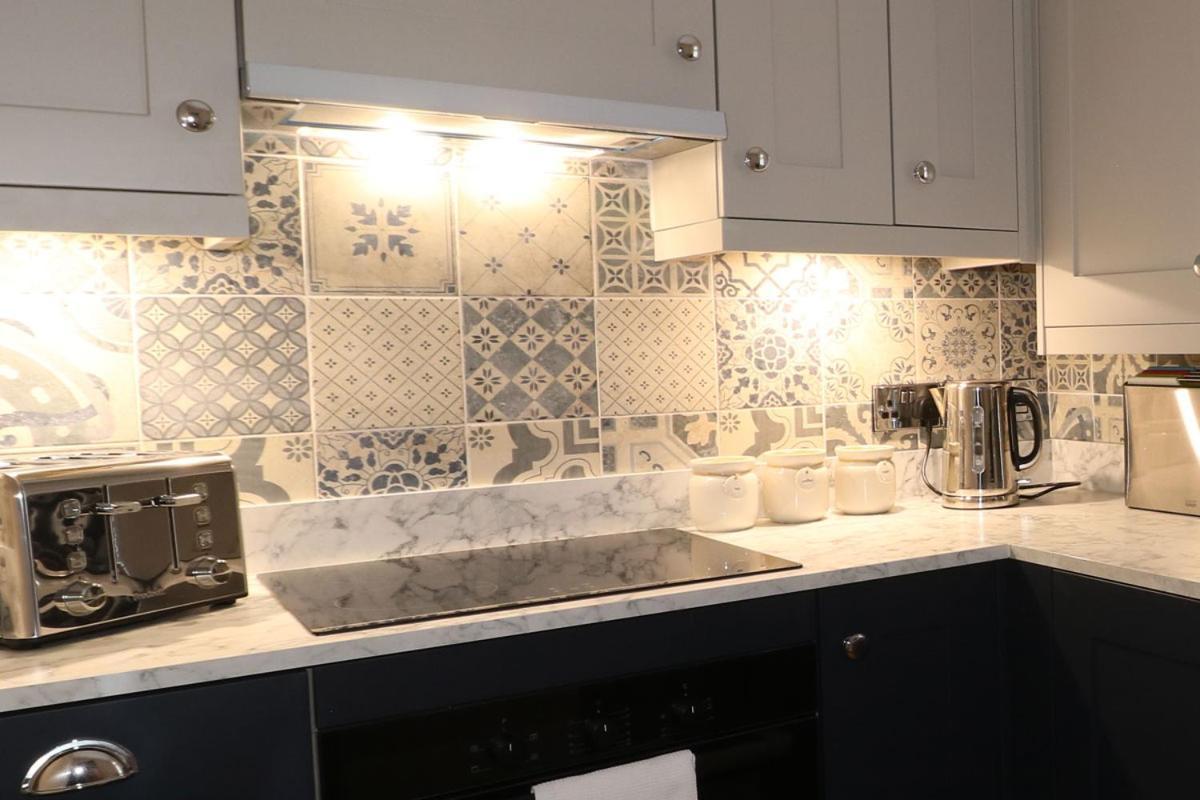 Ashbourne Luxury Suites Bagian luar foto